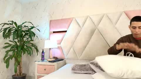 zoelucas online show from 03/14/26, 11:48