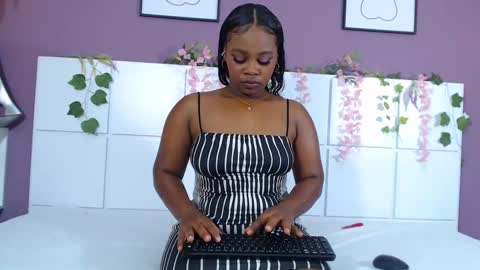 zoemalik online show from 03/11/25, 01:01