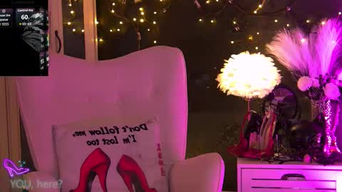 Snapshot of zoemesmerizee chatting on 11/03/25, 11:33 ZoeMesmerize online show from 11/03/25, 11:33