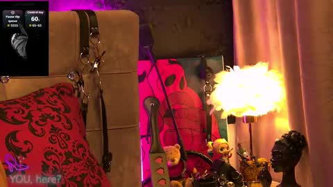 Snapshot of zoemesmerizee chatting on 11/04/25, 12:04 ZoeMesmerize online show from 11/04/25, 12:04