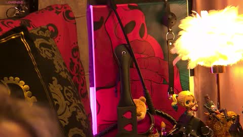 Snapshot of zoemesmerizee chatting on 11/07/25, 10:59 ZoeMesmerize online show from 11/07/25, 10:59