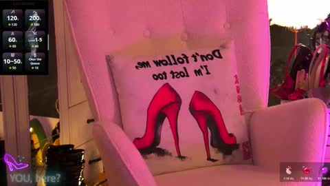 Snapshot of zoemesmerizee chatting on 11/11/25, 07:19 ZoeMesmerize online show from 11/11/25, 07:19