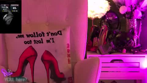 Snapshot of zoemesmerizee chatting on 11/12/25, 04:02 ZoeMesmerize online show from 11/12/25, 04:02