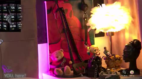 Snapshot of zoemesmerizee chatting on 11/27/25, 04:36 ZoeMesmerize online show from 11/27/25, 04:36