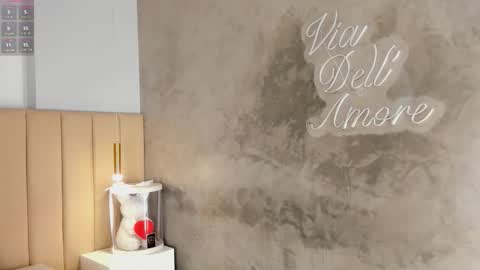 Snapshot of zoemonroee_ chatting on 01/13/26, 10:04 Zoe online show from 01/13/26, 10:04