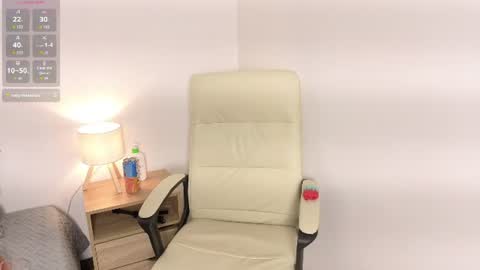 zoemoon1 online show from 06/26/26, 03:33