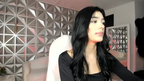 Zoe Rouse online show from 01/14/26, 08:25