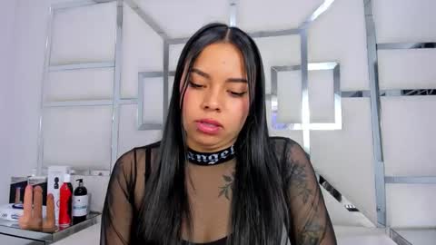 ZoeSwam online show from 11/10/25, 02:54