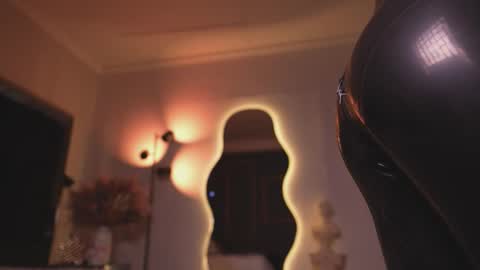 zoevidal_ online show from 03/14/26, 11:59