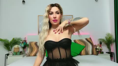 Zoey online show from 03/17/26, 09:56