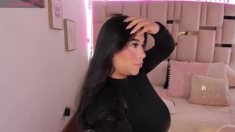 Snapshot of zoey_thommpson chatting on 11/16/25, 02:55 zoey thommpson online show from 11/16/25, 02:55