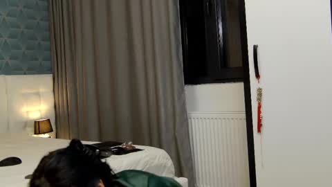 Zoey online show from 02/21/25, 01:33