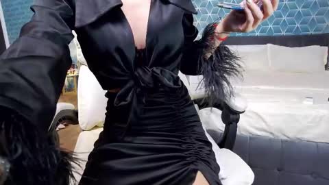 Zoey online show from 10/15/25, 04:29