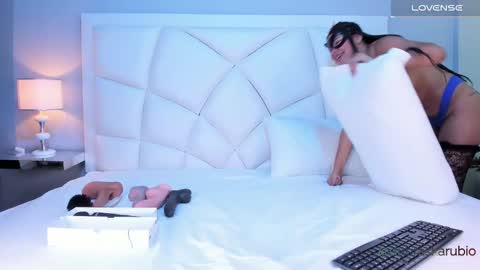 Z O E online show from 03/10/25, 11:42