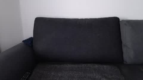 Snapshot of zoibee chatting on 11/28/25, 09:01 zoibee online show from 11/28/25, 09:01