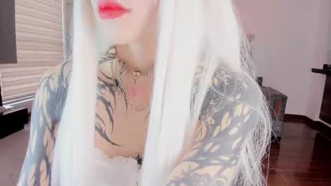 SOPHIE    online show from 03/14/26, 09:53