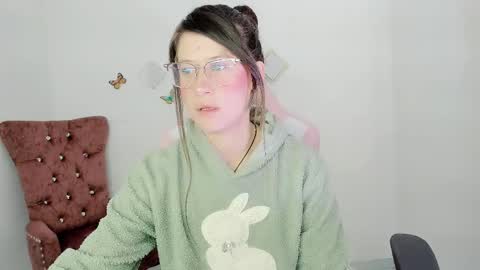 Alicie online show from 12/22/25, 04:15