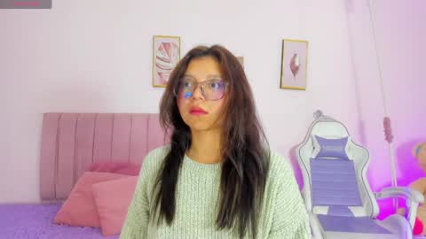 Zoe online show from 04/09/26, 11:59