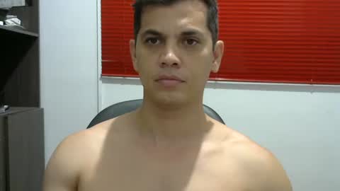 zoro_00 online show from 01/19/26, 12:14