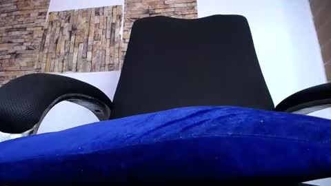 zousxxx online show from 02/04/26, 06:36