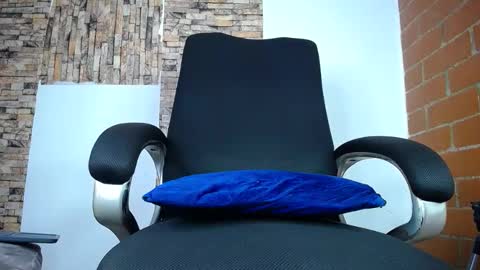 zousxxx online show from 02/07/26, 11:30