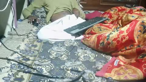 Snapshot of zoyakhan803 chatting on 02/14/25, 09:53 zoyakhan803 online show from 02/14/25, 09:53