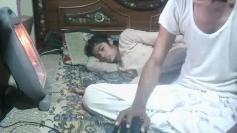 Snapshot of zoyakhan803 chatting on 02/18/25, 09:31 zoyakhan803 online show from 02/18/25, 09:31