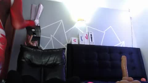 Snapshot of zpzphot chatting on 10/07/25, 01:36 zpzphot online show from 10/07/25, 01:36