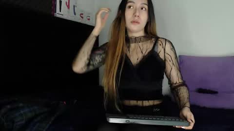 Snapshot of zpzphot chatting on 11/03/25, 09:05 zpzphot online show from 11/03/25, 09:05