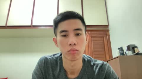 Snapshot of zseszsesz chatting on 12/02/24, 03:36 Z online show from 12/02/24, 03:36