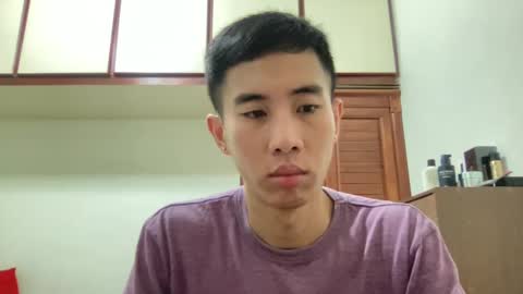 Snapshot of zseszsesz chatting on 12/08/24, 02:41 Z online show from 12/08/24, 02:41