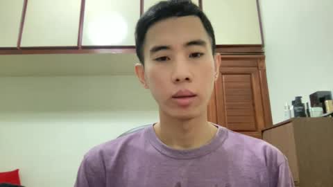 Snapshot of zseszsesz chatting on 12/15/24, 03:02 Z online show from 12/15/24, 03:02