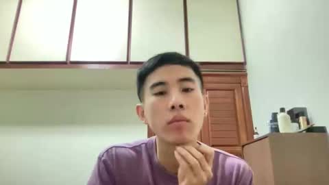 Snapshot of zseszsesz chatting on 01/02/25, 03:19 Z online show from 01/02/25, 03:19