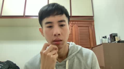 Snapshot of zseszsesz chatting on 01/13/25, 03:26 Z online show from 01/13/25, 03:26