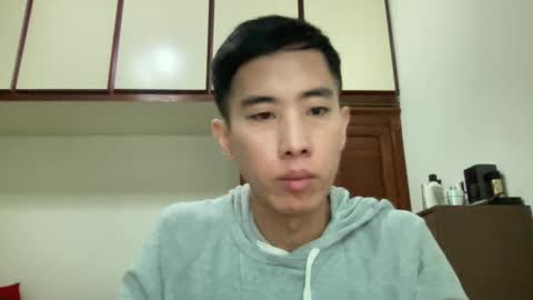 Snapshot of zseszsesz chatting on 02/02/25, 03:32 Z online show from 02/02/25, 03:32