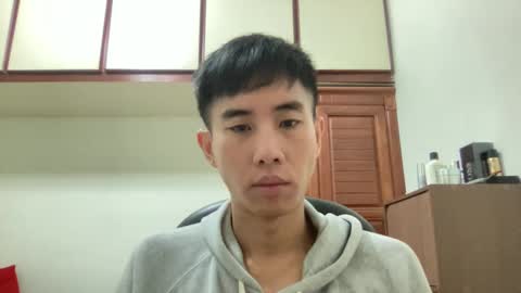 Snapshot of zseszsesz chatting on 02/03/25, 03:17 Z online show from 02/03/25, 03:17