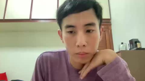 Snapshot of zseszsesz chatting on 02/16/25, 03:16 Z online show from 02/16/25, 03:16