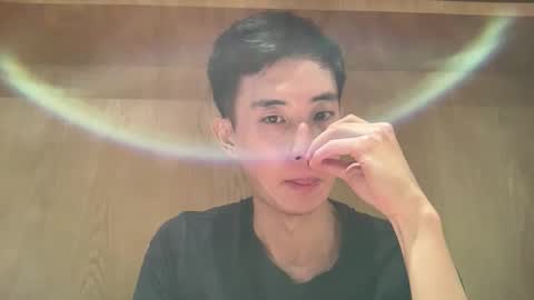 Snapshot of zseszsesz chatting on 10/03/25, 06:43 Z online show from 10/03/25, 06:43