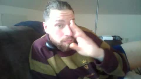 Snapshot of zubit chatting on 11/06/25, 12:28 zubit online show from 11/06/25, 12:28