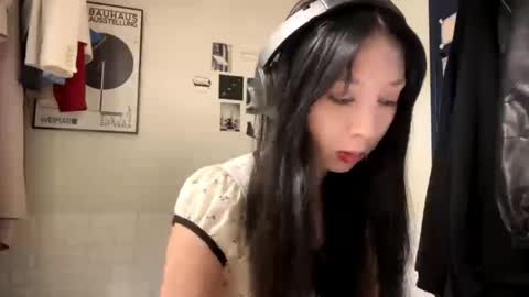 Mei online show from 04/20/26, 10:40