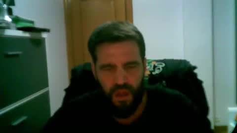 Snapshot of zurdineno chatting on 06/04/26, 08:26 zurdineno online show from 06/04/26, 08:26