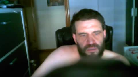 Snapshot of zurdineno chatting on 07/13/26, 11:24 zurdineno online show from 07/13/26, 11:24