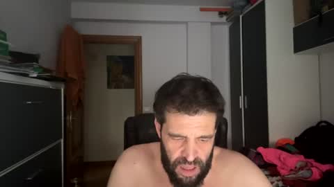 Snapshot of zurdineno chatting on 07/16/26, 04:46 zurdineno online show from 07/16/26, 04:46