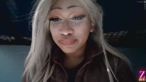 Snapshot of zya_zoo chatting on 12/14/24, 05:40 ZYA online show from 12/14/24, 05:40