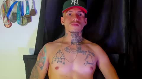 Snapshot of zyongarcia2020 chatting on 01/14/25, 11:05 zyon garcia online show from 01/14/25, 11:05