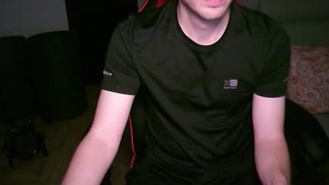 Snapshot of zyriosben chatting on 10/15/25, 09:42 zyriosben online show from 10/15/25, 09:42