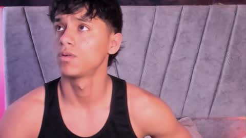 Snapshot of zyzz_1812 chatting on 01/06/26, 04:43 zyzz_1812 online show from 01/06/26, 04:43