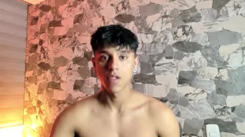 zyzz_1812 online show from 03/19/26, 05:22