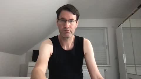 Snapshot of zzz123_cam chatting on 09/21/25, 03:24 zzz123_cam online show from 09/21/25, 03:24