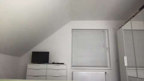 Snapshot of zzz123_cam chatting on 11/01/25, 03:58 zzz123_cam online show from 11/01/25, 03:58